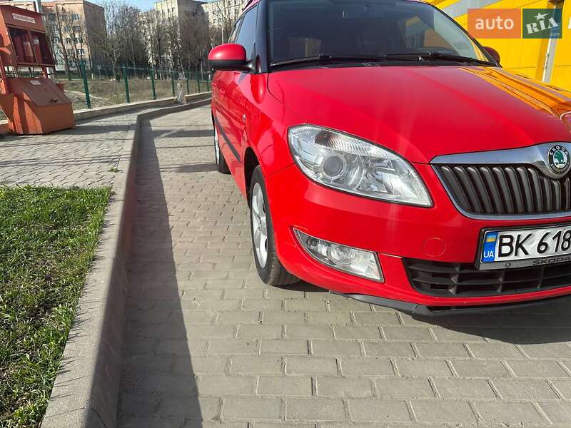 Універсал Skoda Fabia 2011 в Рівному
