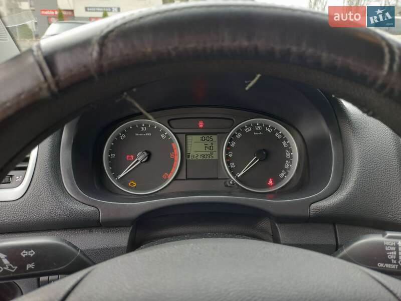 Універсал Skoda Fabia 2010 в Пустомитах