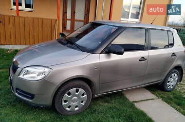 Хэтчбек Skoda Fabia 2008 в Калуше