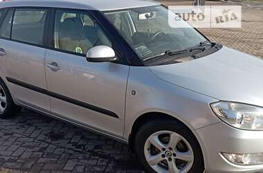 Универсал Skoda Fabia 2012 в Черновцах