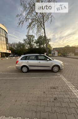 Универсал Skoda Fabia 2009 в Черновцах