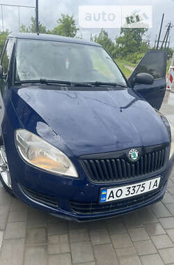 Хетчбек Skoda Fabia 2011 в Виноградові