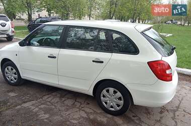 Хэтчбек Skoda Fabia 2010 в Глухове