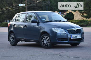 Хэтчбек Skoda Fabia 2010 в Кривом Роге