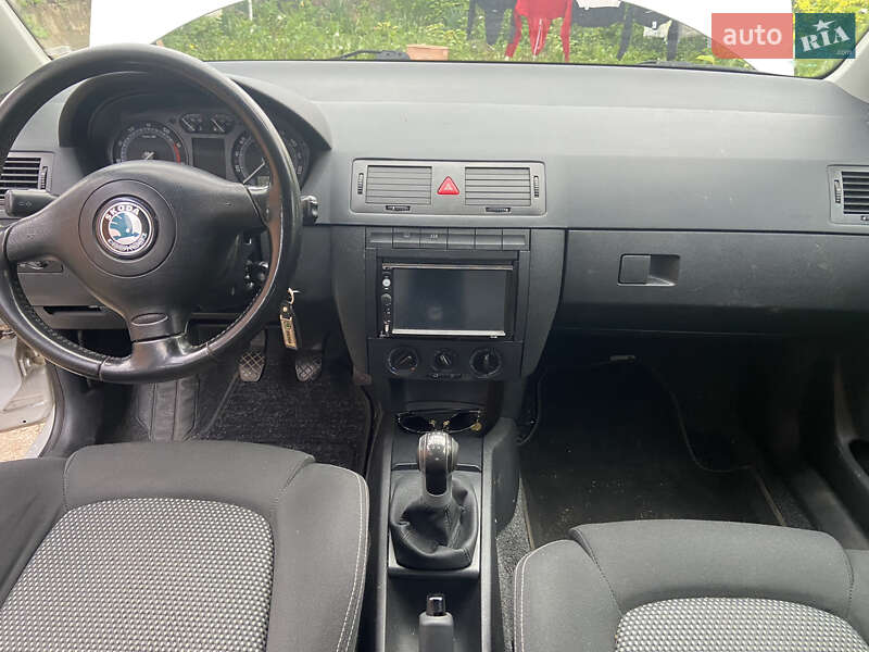 Седан Skoda Fabia 2006 в Хмельницькому