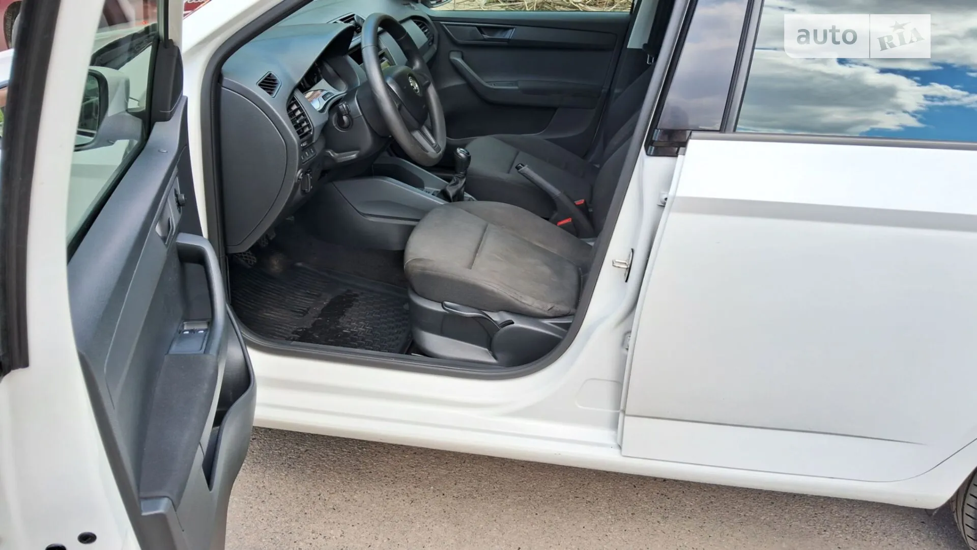 2016 Skoda Fabia - мініатюра 7
