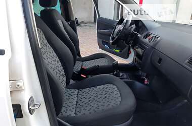 Хэтчбек Skoda Fabia 2006 в 