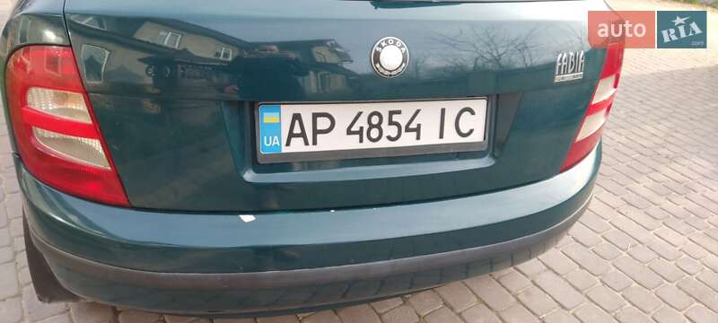 Хетчбек Skoda Fabia 2001 в Запоріжжі