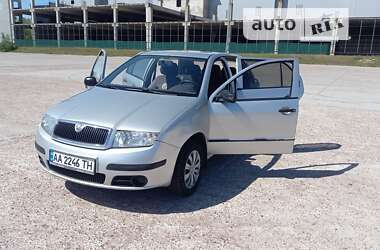 Хэтчбек Skoda Fabia 2006 в Киеве