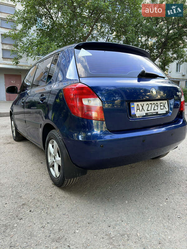 Хэтчбек Skoda Fabia 2008 в Харькове