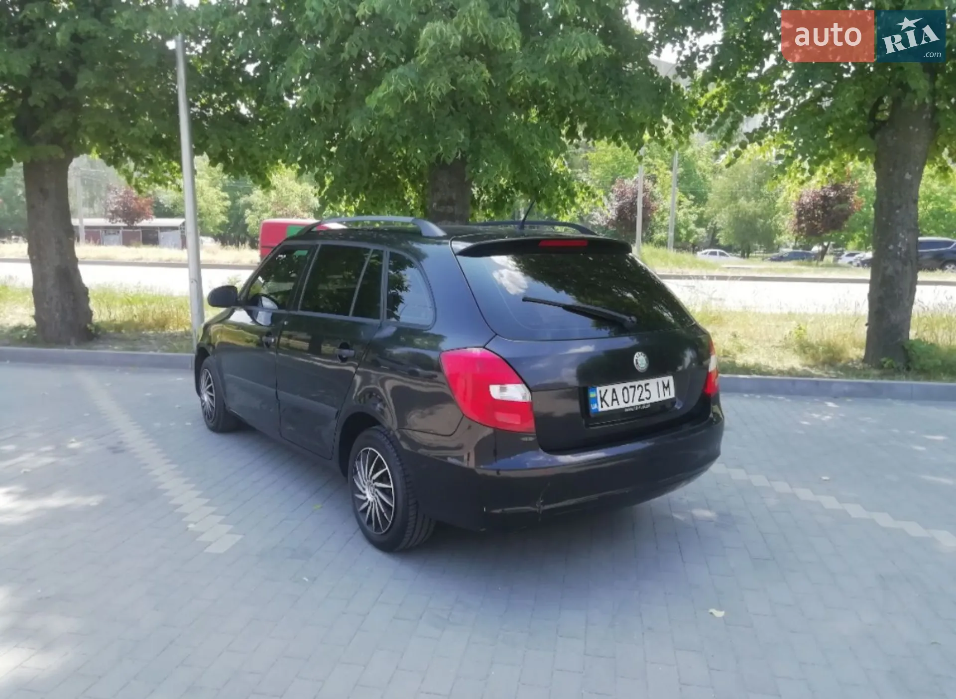 2010 Skoda Fabia - мініатюра 7