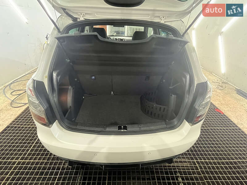 Хетчбек Skoda Fabia 2011 в Полтаві