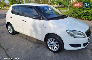 Хэтчбек Skoda Fabia 2014 в 