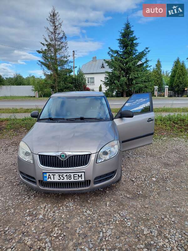 Хэтчбек Skoda Fabia 2009 в Ивано-Франковске
