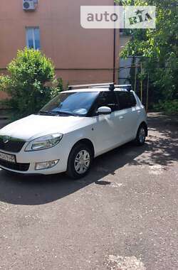 Хэтчбек Skoda Fabia 2010 в 