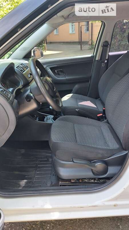 Хэтчбек Skoda Fabia 2010 в Измаиле