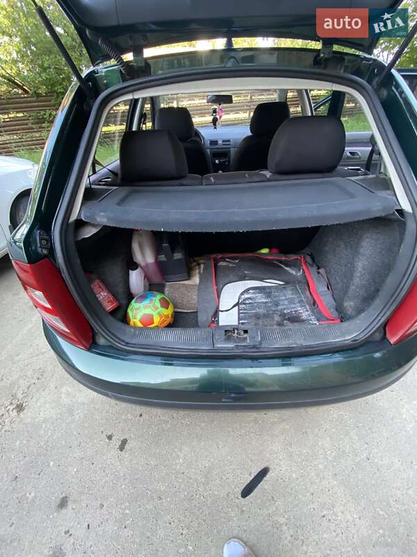 Хетчбек Skoda Fabia 2002 в Самборі