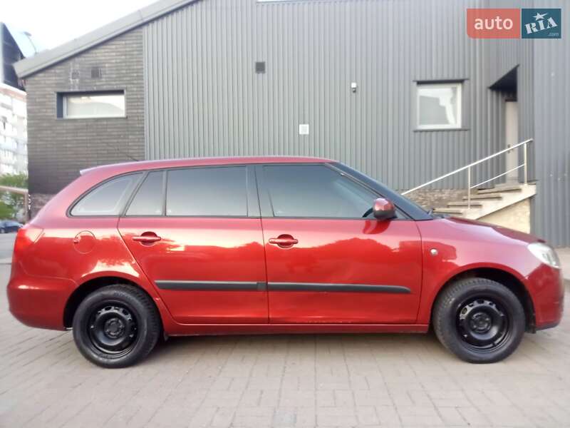 Универсал Skoda Fabia 2008 в Ивано-Франковске
