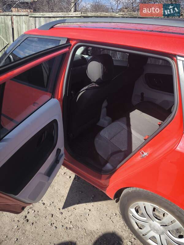 Универсал Skoda Fabia 2011 в Славянске фото 6 Универсал Skoda Fabia 2011 в Славянске