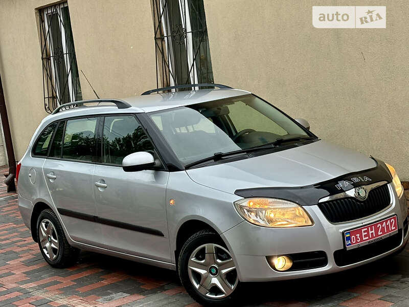 Универсал Skoda Fabia 2009 в Днепре