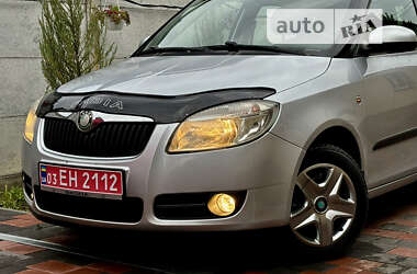 Универсал Skoda Fabia 2009 в Днепре