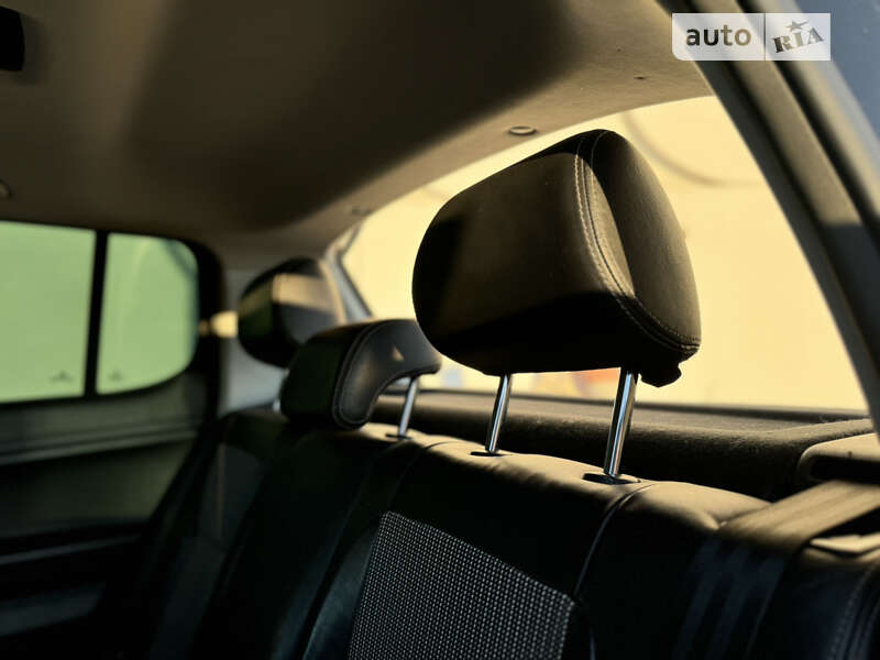 Хэтчбек Skoda Fabia 2008 в Луцке