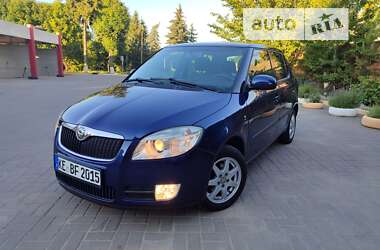 Хэтчбек Skoda Fabia 2009 в Дубно