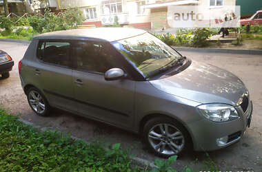 Хетчбек Skoda Fabia 2009 в Хмельницькому