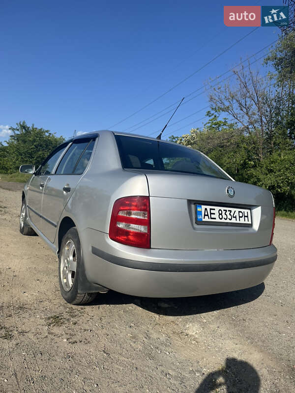 Седан Skoda Fabia 2002 в Дніпрі
