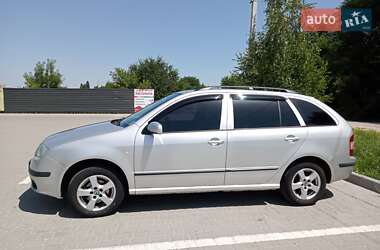 Универсал Skoda Fabia 2006 в Киеве