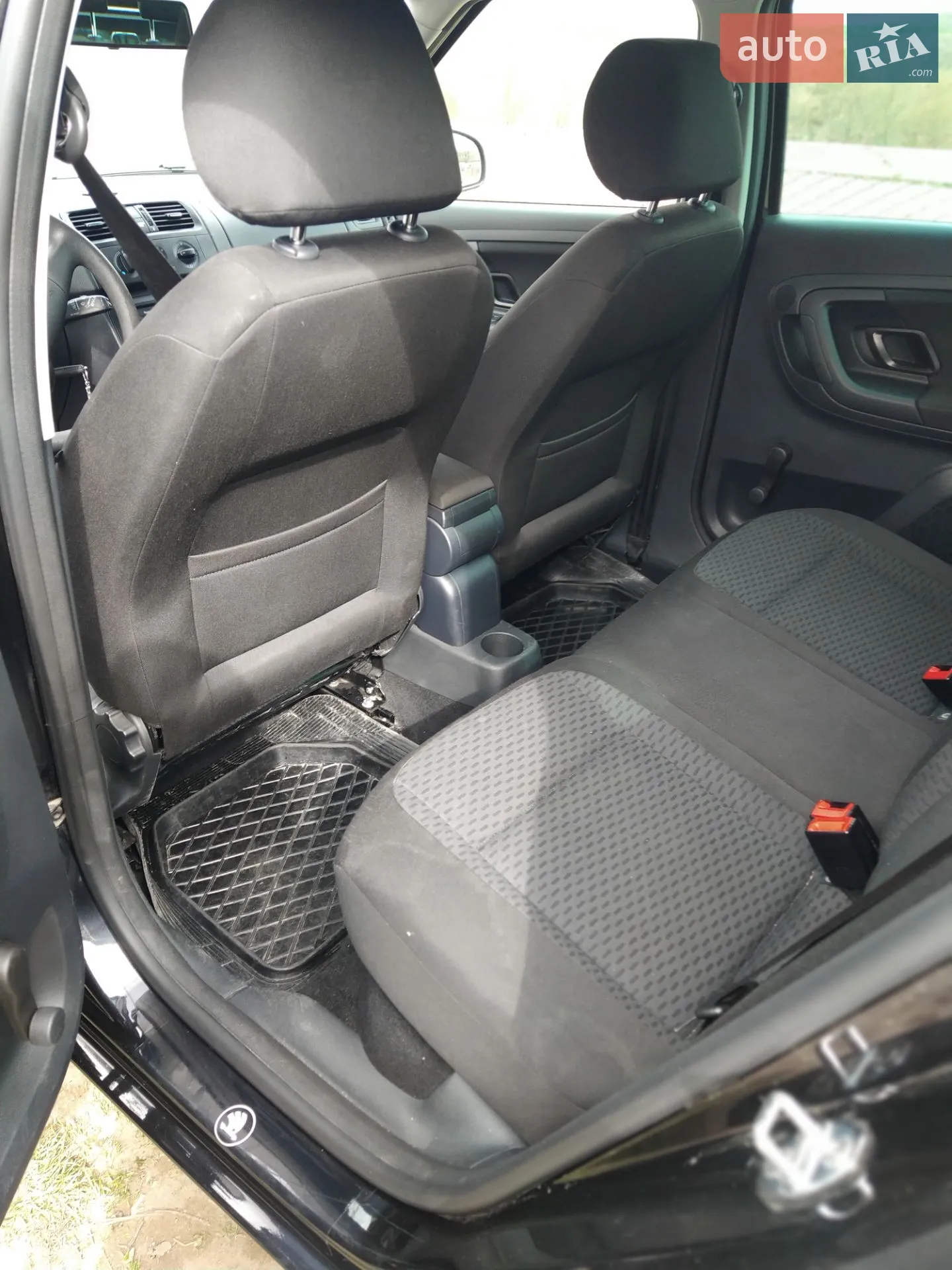 2011 Skoda Fabia - мініатюра 7