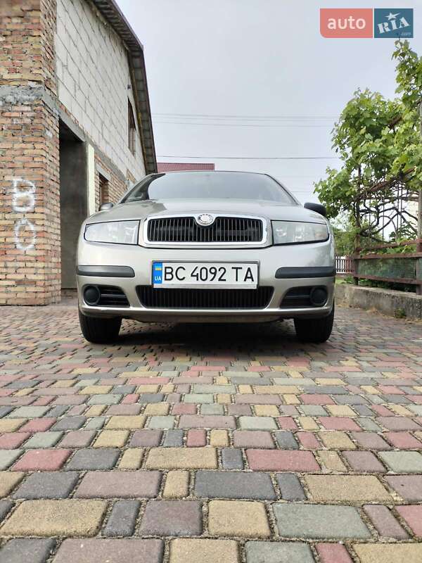 Хетчбек Skoda Fabia 2006 в Сокалі