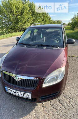 Универсал Skoda Fabia 2009 в Житомире