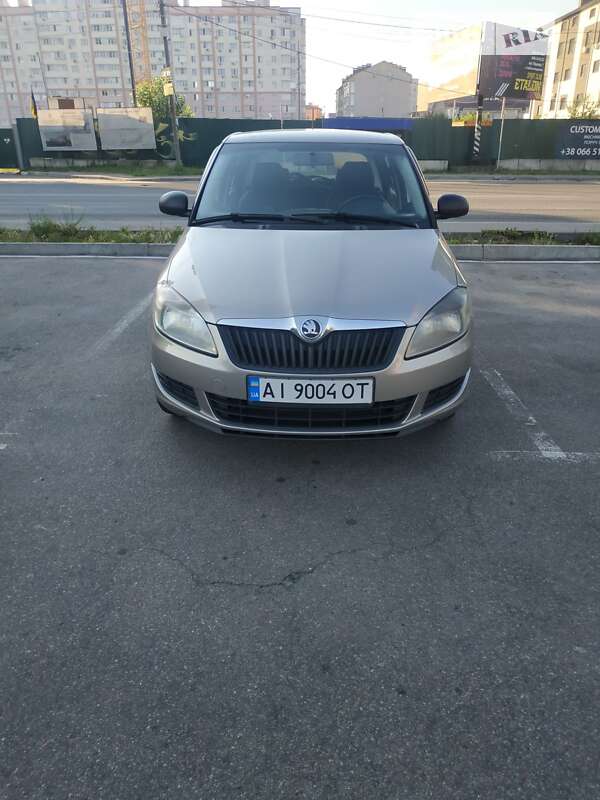 Хэтчбек Skoda Fabia 2013 в Киеве