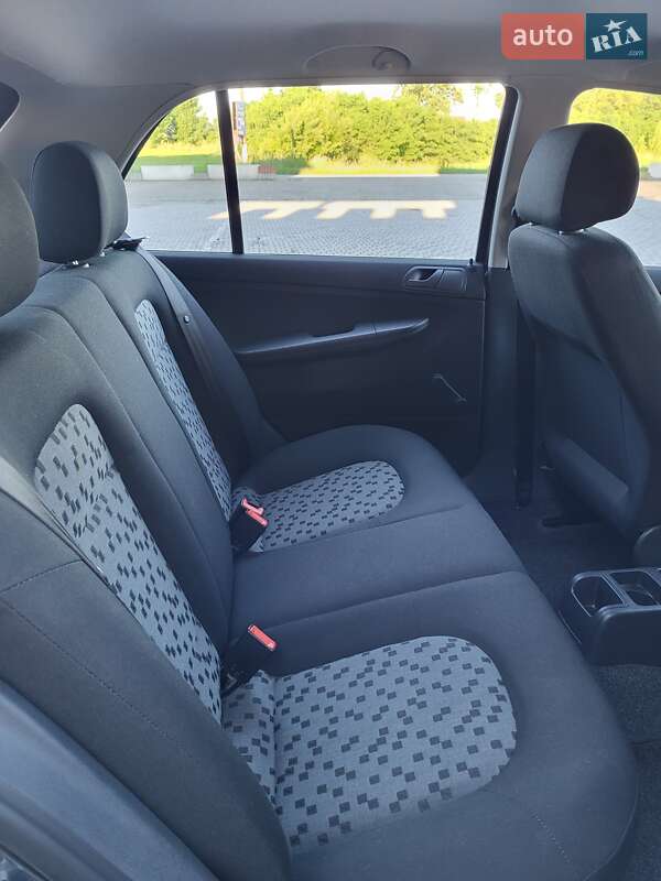 Хетчбек Skoda Fabia 2006 в Чернівцях фото 43 Хетчбек Skoda Fabia 2006 в Чернівцях