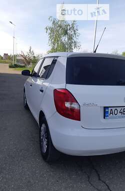 Хэтчбек Skoda Fabia 2013 в Виноградове