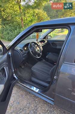 Хэтчбек Skoda Fabia 2008 в 
