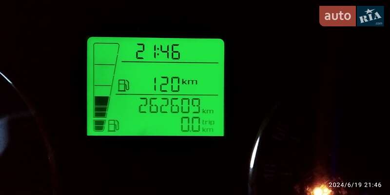 Хетчбек Skoda Fabia 2011 в Києві