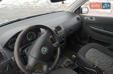 Хэтчбек Skoda Fabia 2005 в 