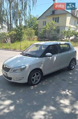 Skoda Fabia 2012 Skoda Fabia 2012