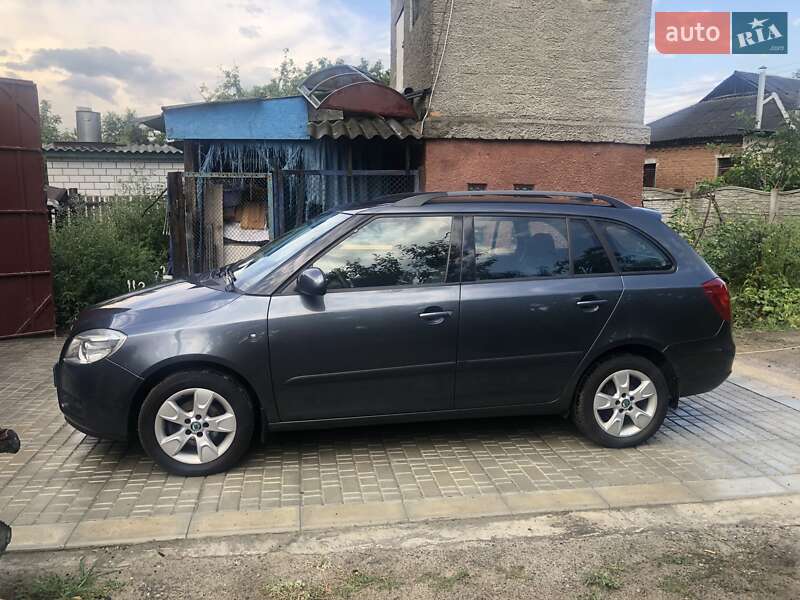 Універсал Skoda Fabia 2009 в Зміїві
