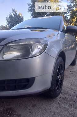 Хэтчбек Skoda Fabia 2008 в Львове