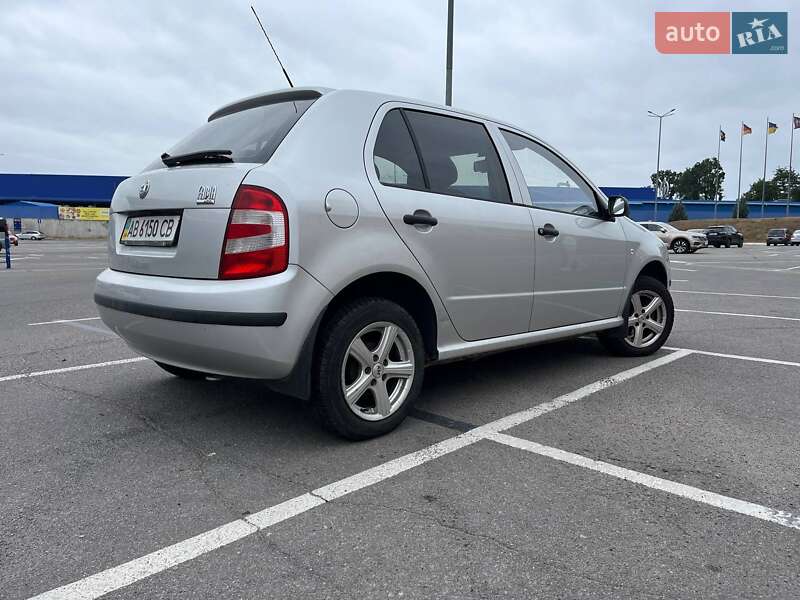 Хэтчбек Skoda Fabia 2007 в Виннице