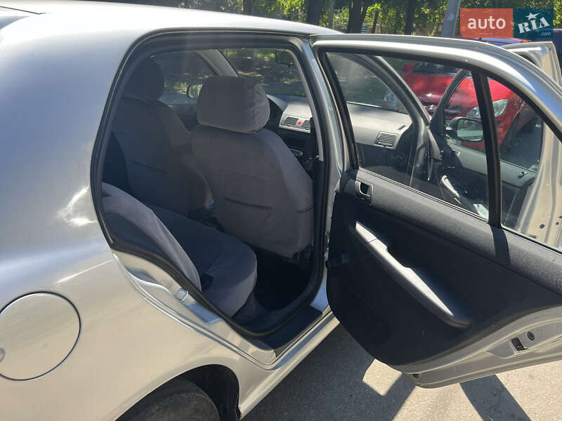 Хэтчбек Skoda Fabia 2005 в Харькове