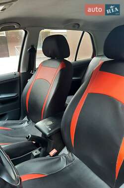 Хэтчбек Skoda Fabia 2005 в 