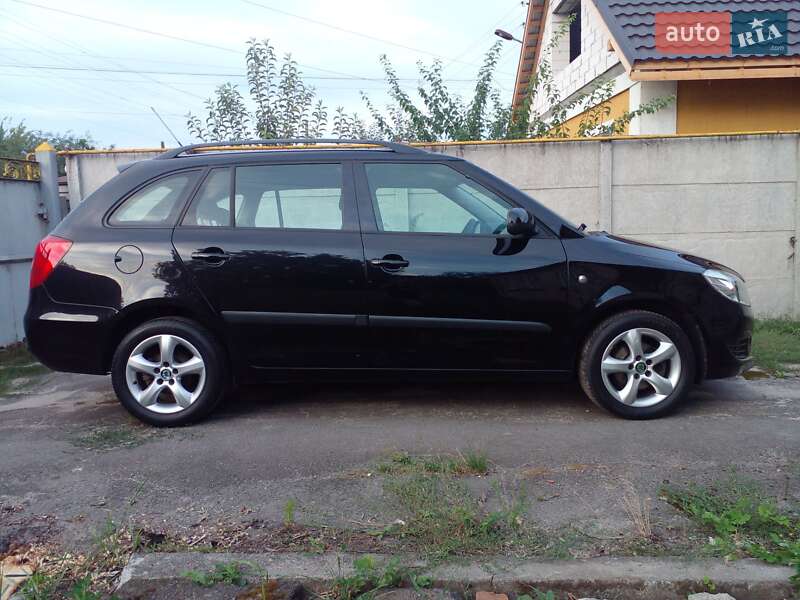 Універсал Skoda Fabia 2010 в Радомишлі