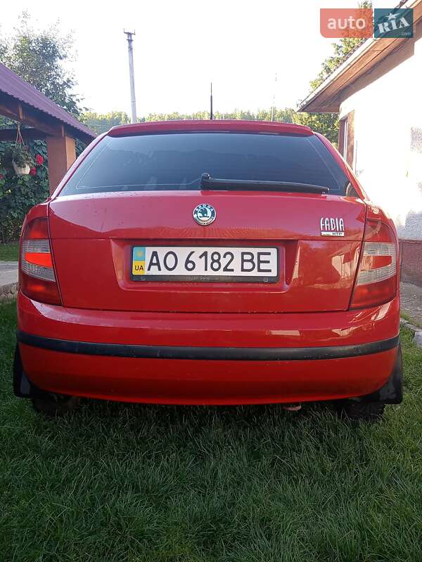 Хетчбек Skoda Fabia 2005 в Ужгороді