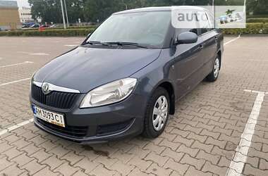 Універсал Skoda Fabia 2010 в Житомирі