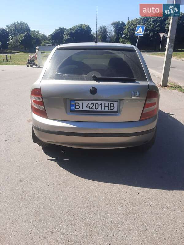 Хэтчбек Skoda Fabia 2006 в Полтаве