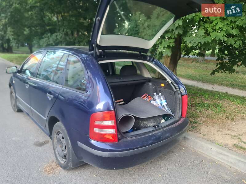 Універсал Skoda Fabia 2002 в Вінниці